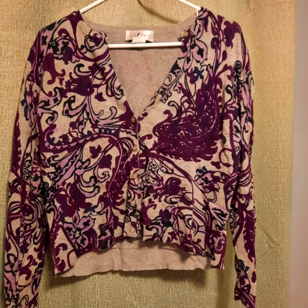 Soft and lovely Floral Cardigan size Large